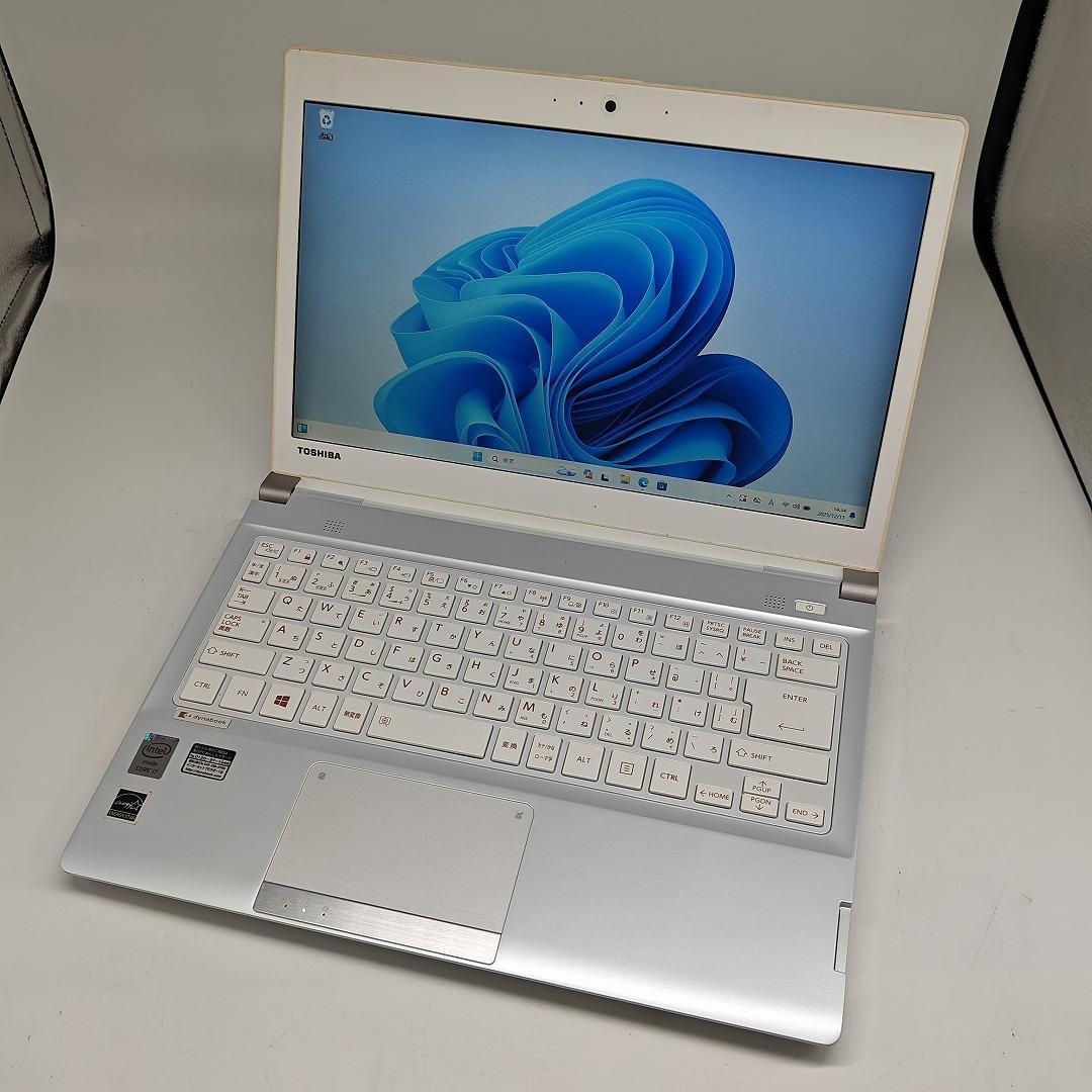 【東芝】R734 高速i7 新品SSD256GB 8GB ホワイト ノートPC