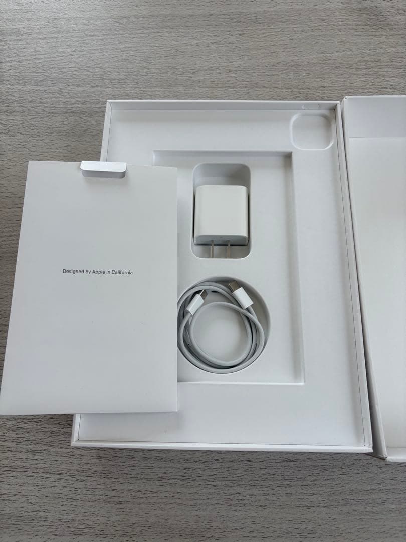 Apple iPad Pro 11インチ　第2世代 128GB Wi-Fiモデル