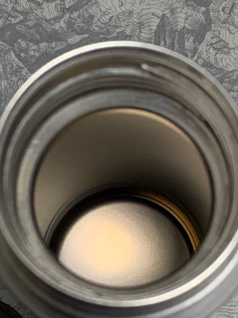 シルバー真空断熱水筒