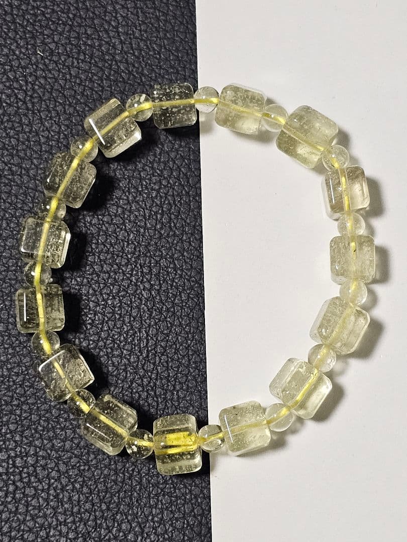 ⭐人気商品⭐希少⭐リビアングラス　キューブカット　ブレスレット