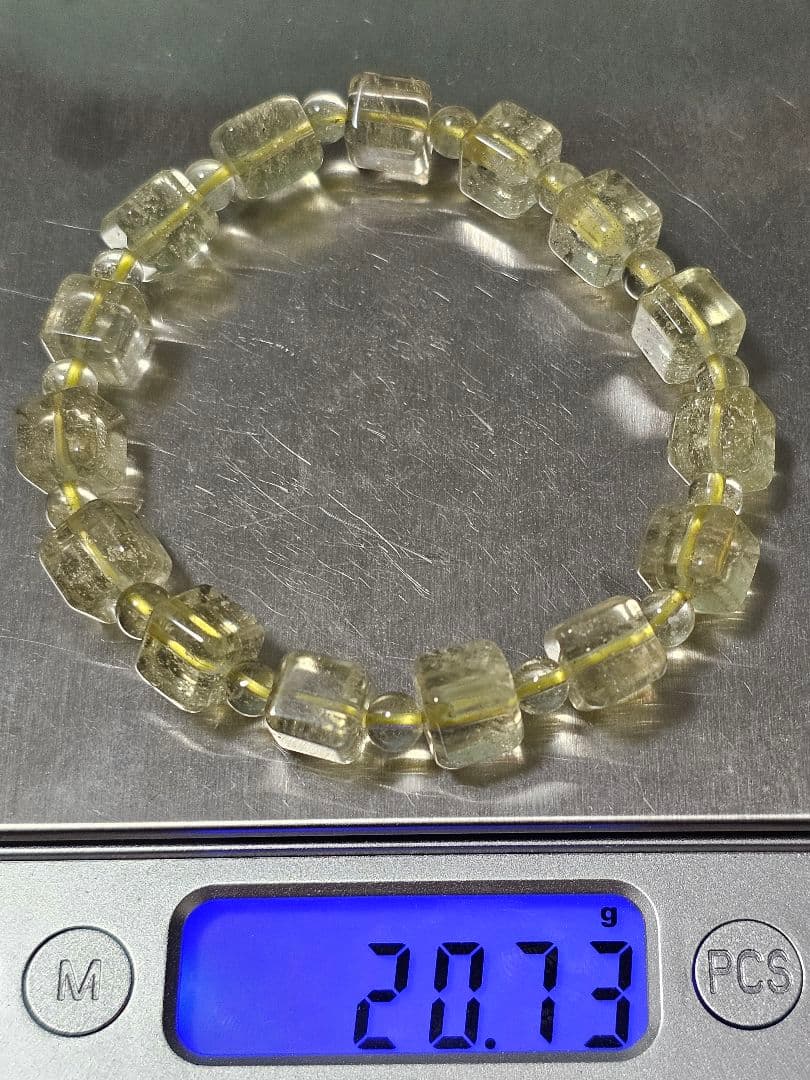 ⭐人気商品⭐希少⭐リビアングラス　キューブカット　ブレスレット
