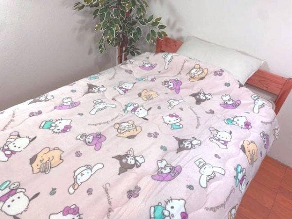 シングル 約150×200cm サンリオキャラクターズ　あったか掛布団