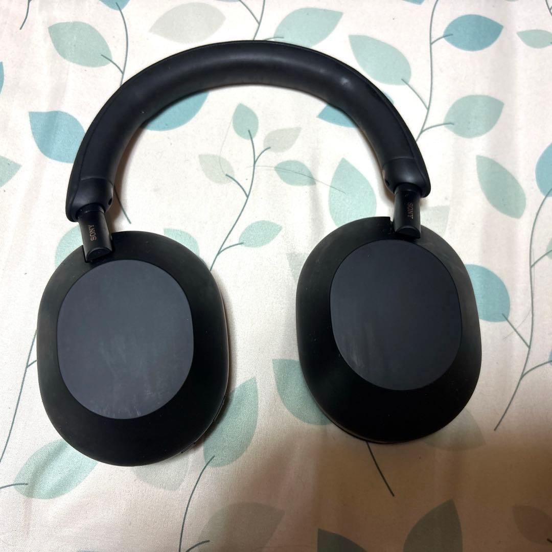 ほぼ新品 SONY WH-1000XM5 ワイヤレスヘッドホン