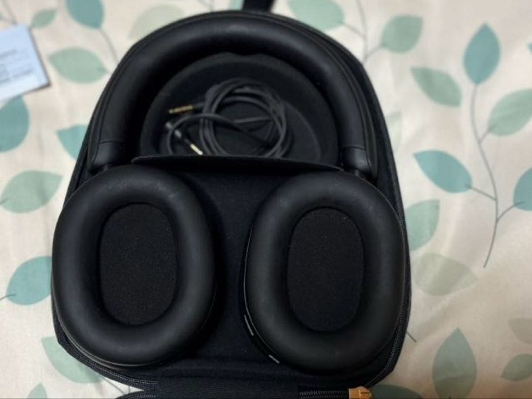 ほぼ新品 SONY WH-1000XM5 ワイヤレスヘッドホン