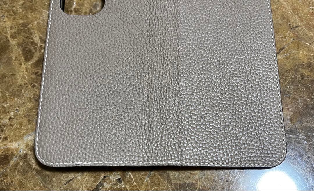 ボナベンチュラ　iPhone13mini ダイアリーケース　エトープ×アザレ