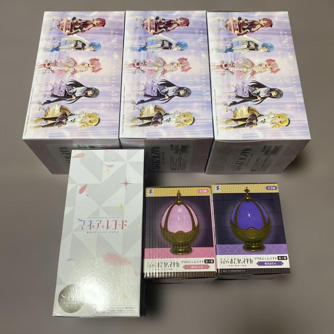 まどか☆マギカ フィギュア4体とマギカソウルジェムライト2種セット