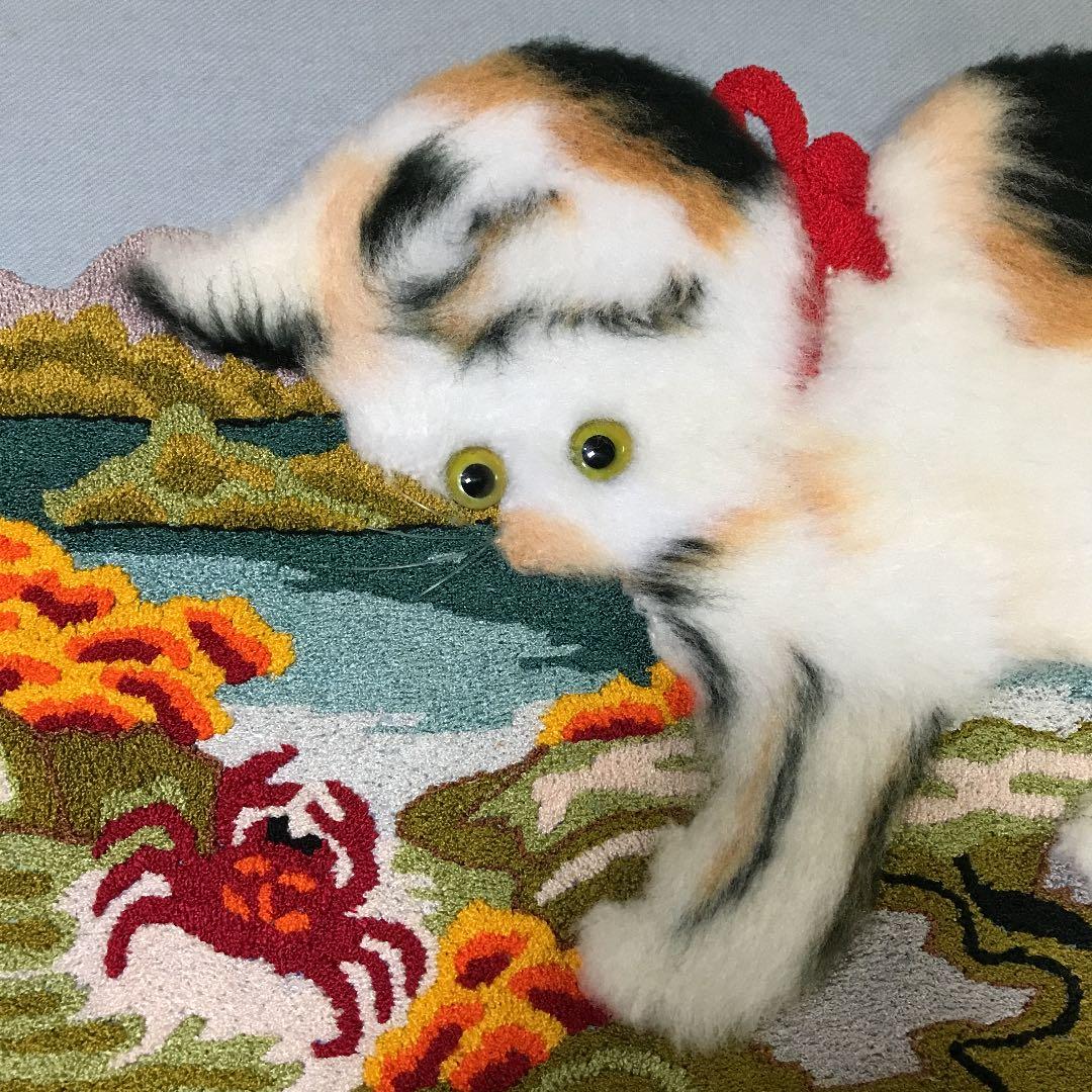 猫の額縁　ネコとカニ　額縁　半切　53×43  美術品　刺繍　毛糸