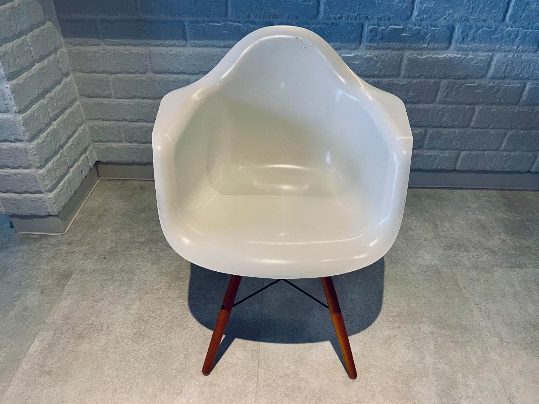 イームズアームシェルチェア 子供用 FRP 木脚　リプロダクト