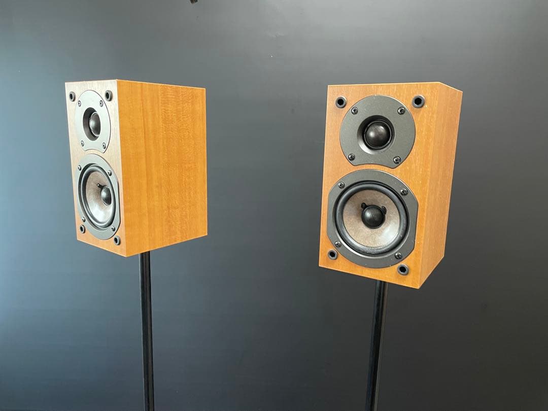 ONKYO スピーカー D-105M 2個セット　スタンド付き