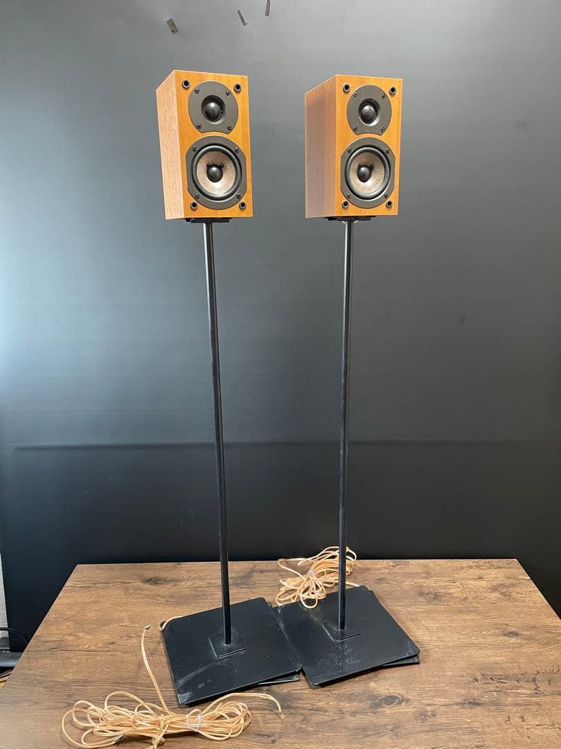 ONKYO スピーカー D-105M 2個セット　スタンド付き