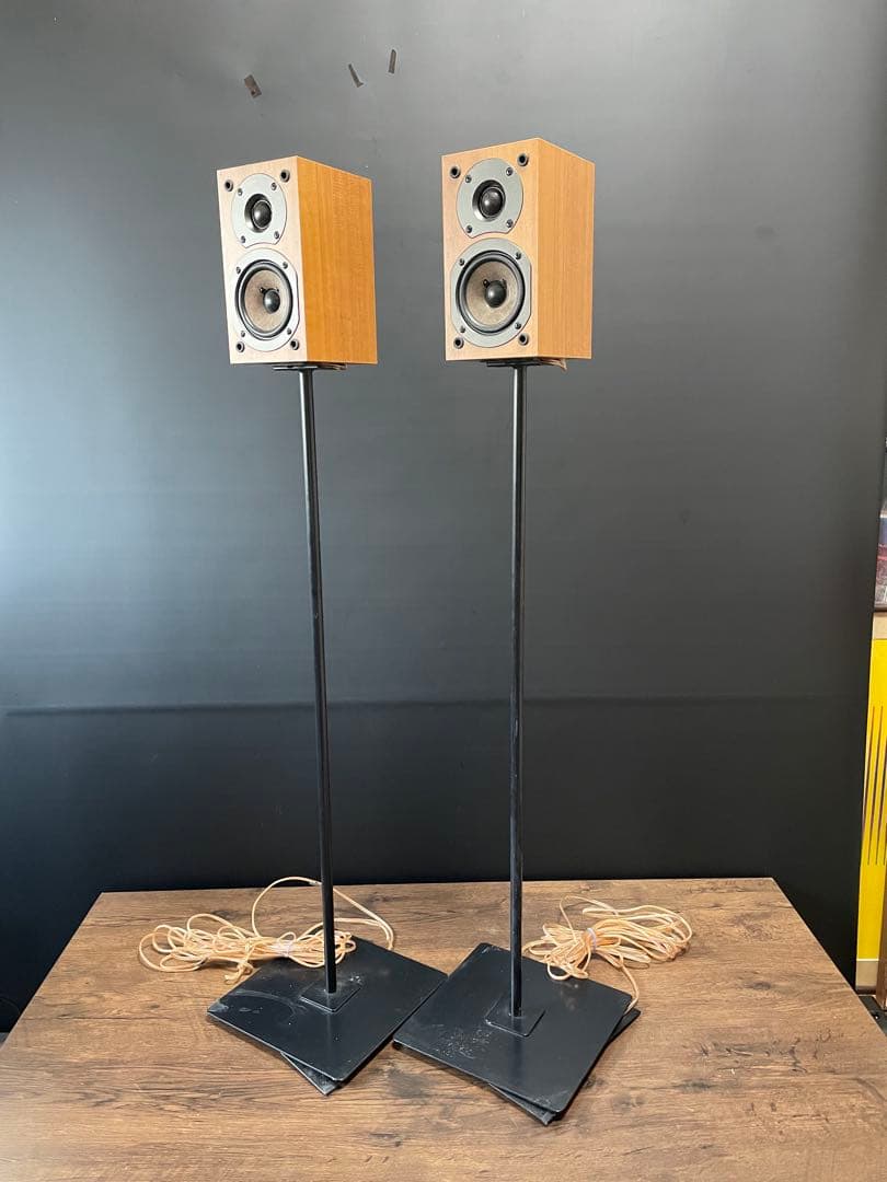 ONKYO スピーカー D-105M 2個セット　スタンド付き