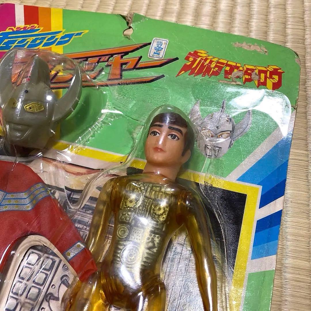 タカラ　ウルトラマンタロウ　チェンジングチャレンジャー