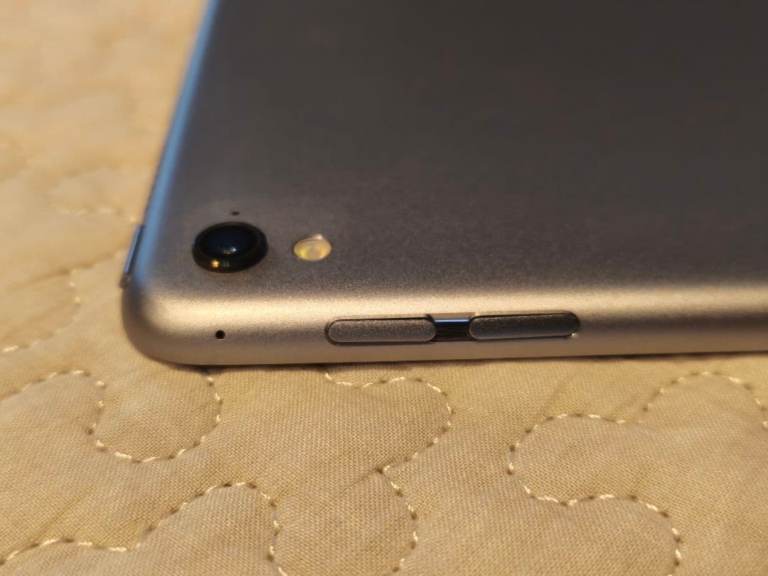 Apple iPad Pro 9.7インチ 256GB シルバー