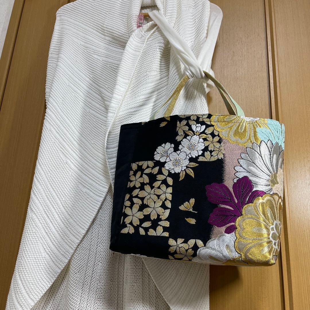 b帯リメイクバッグ 高級正絹✰︎都・もーる✰︎黒地に菊と桜 市松文様 唐織 振袖帯