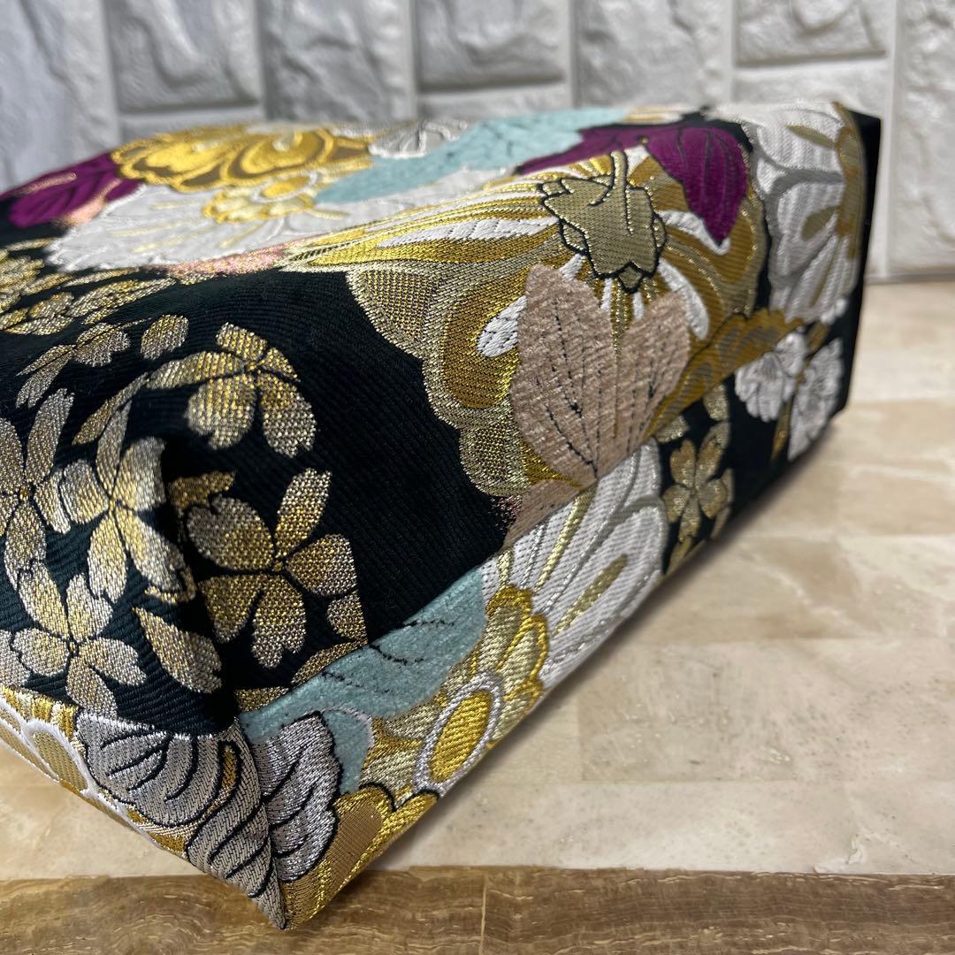 b帯リメイクバッグ 高級正絹✰︎都・もーる✰︎黒地に菊と桜 市松文様 唐織 振袖帯