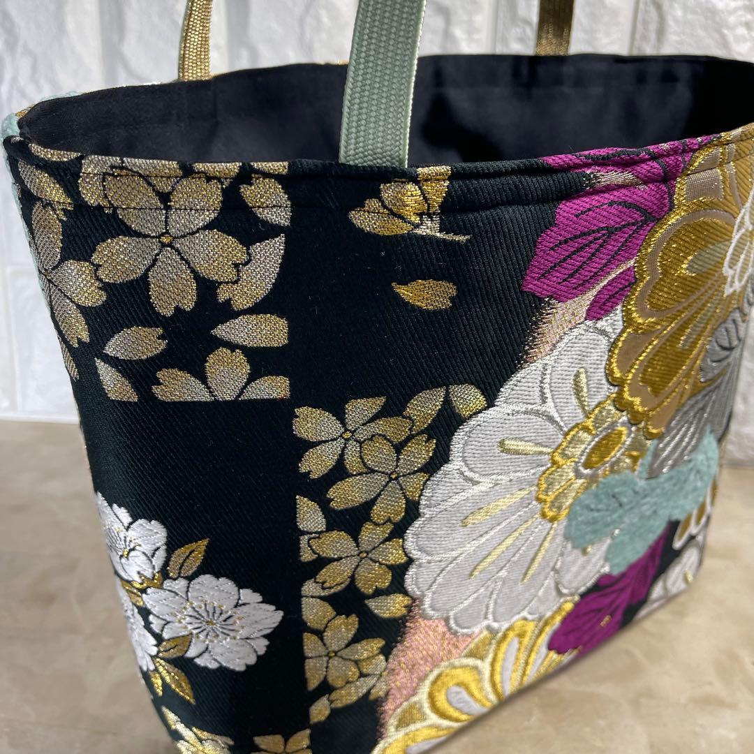 b帯リメイクバッグ 高級正絹✰︎都・もーる✰︎黒地に菊と桜 市松文様 唐織 振袖帯