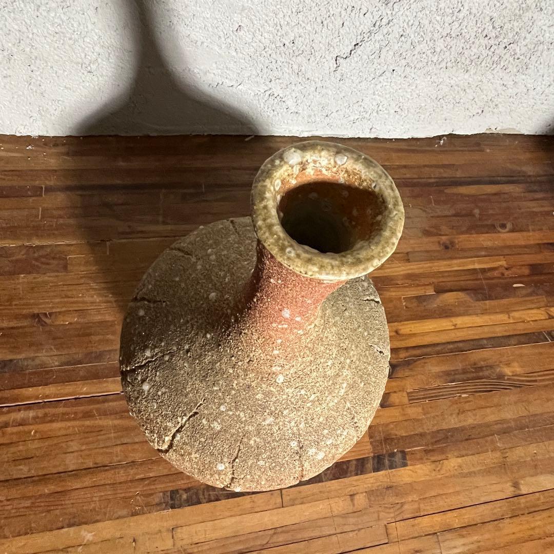 【作家物・信楽焼】焼締 花瓶 壺型 一輪挿し 署名有 陶印 和モダン 茶陶 花器