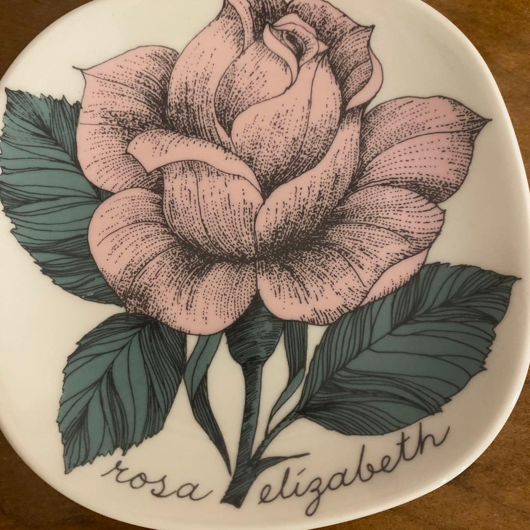 【最終値下げ】ARABIA バラの皿 Esteri Tomula