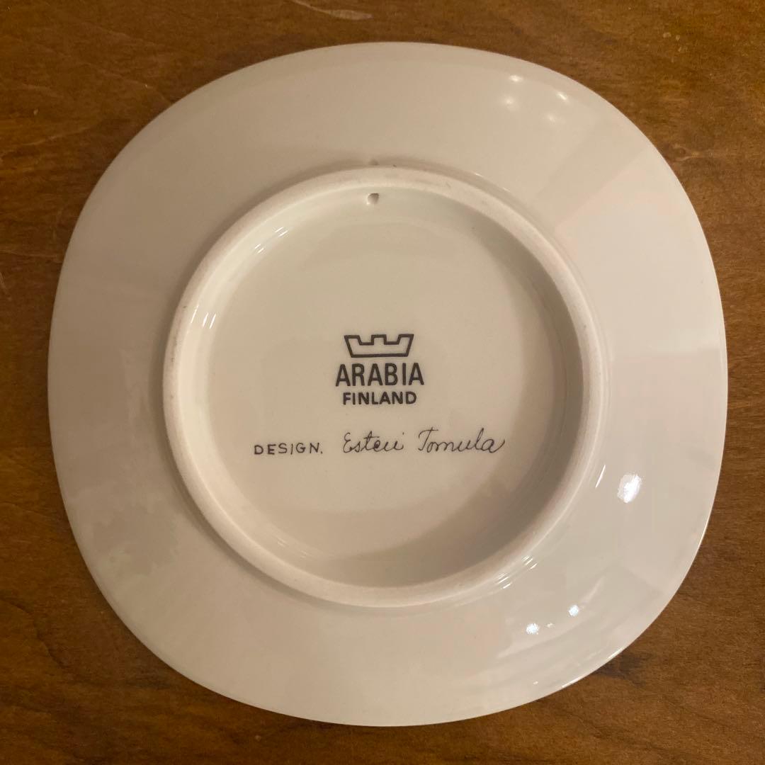 【最終値下げ】ARABIA バラの皿 Esteri Tomula