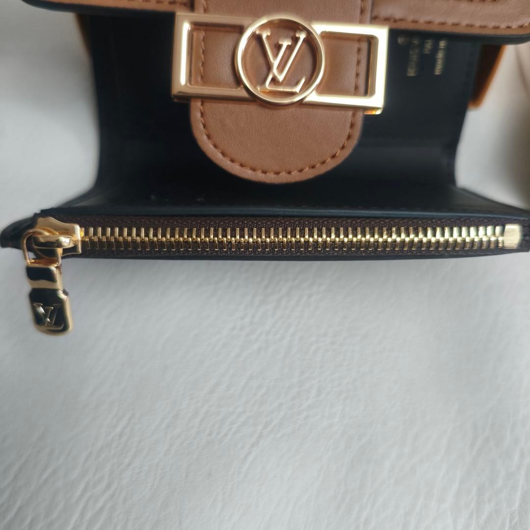 【極美品】コンパクト リバース　M68725三つ折り財布