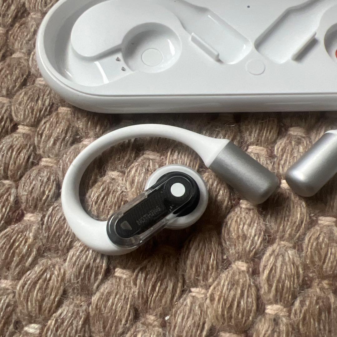 NOTHING ワイヤレスイヤホン シルバー