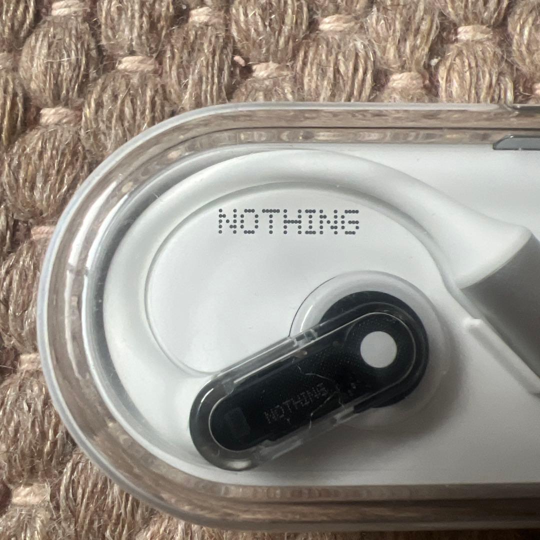 NOTHING ワイヤレスイヤホン シルバー