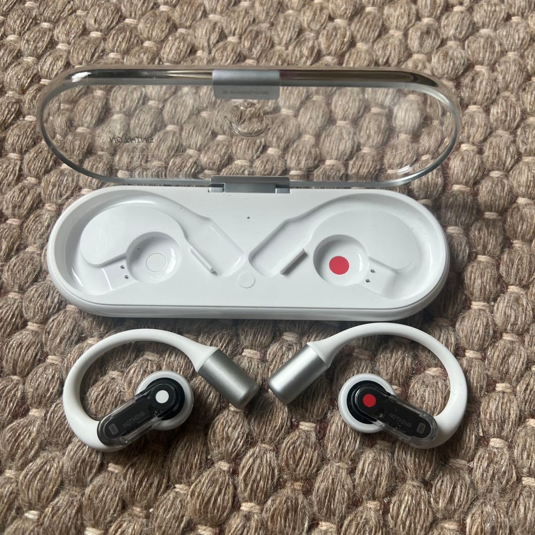 NOTHING ワイヤレスイヤホン シルバー