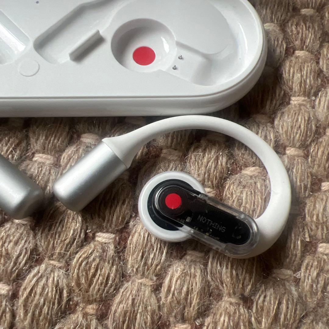 NOTHING ワイヤレスイヤホン シルバー