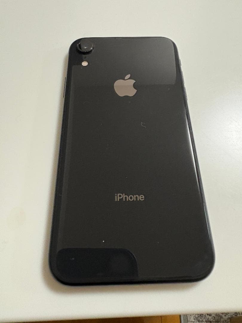 【美品】Apple iPhone XR 64GB 黒 箱付〔バッテリー89％〕