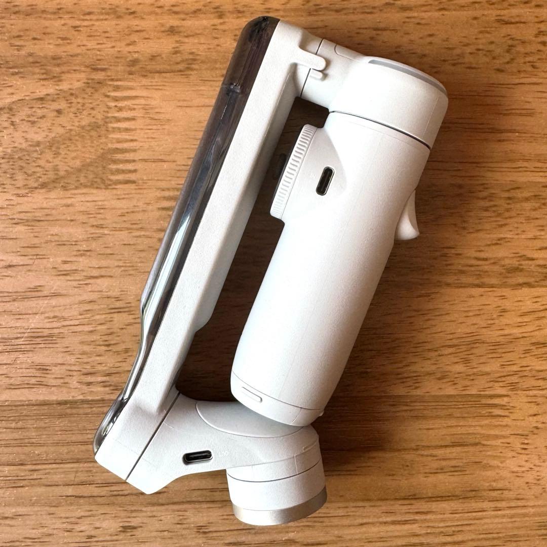 【 ほぼ新品 】Insta360 Flow Pro インスタサンロクマル