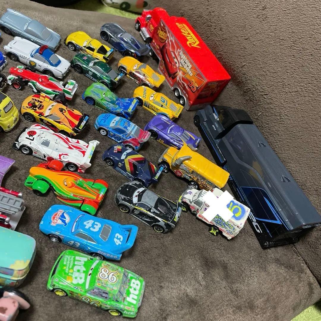 カーズ　トミカ　トレーラー2台含む34台