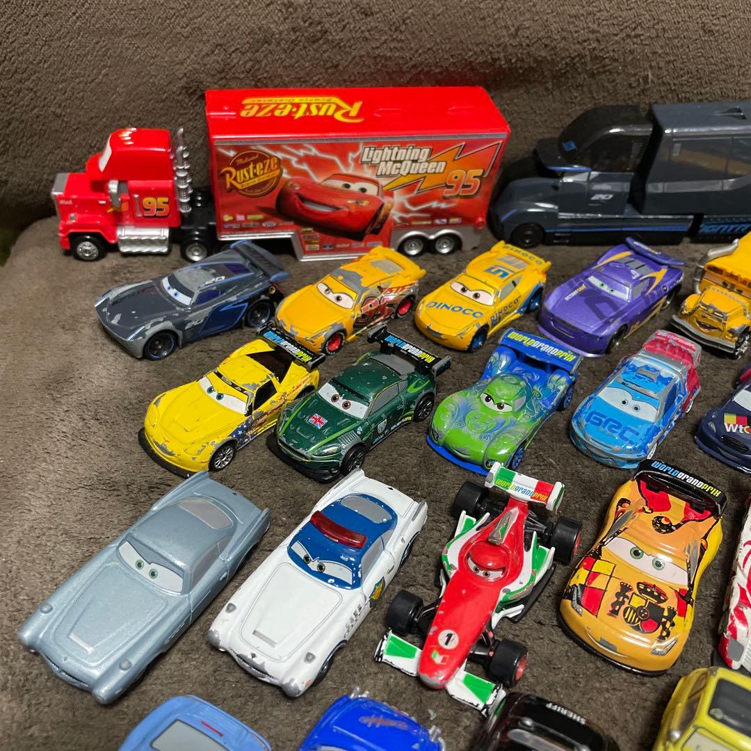カーズ　トミカ　トレーラー2台含む34台