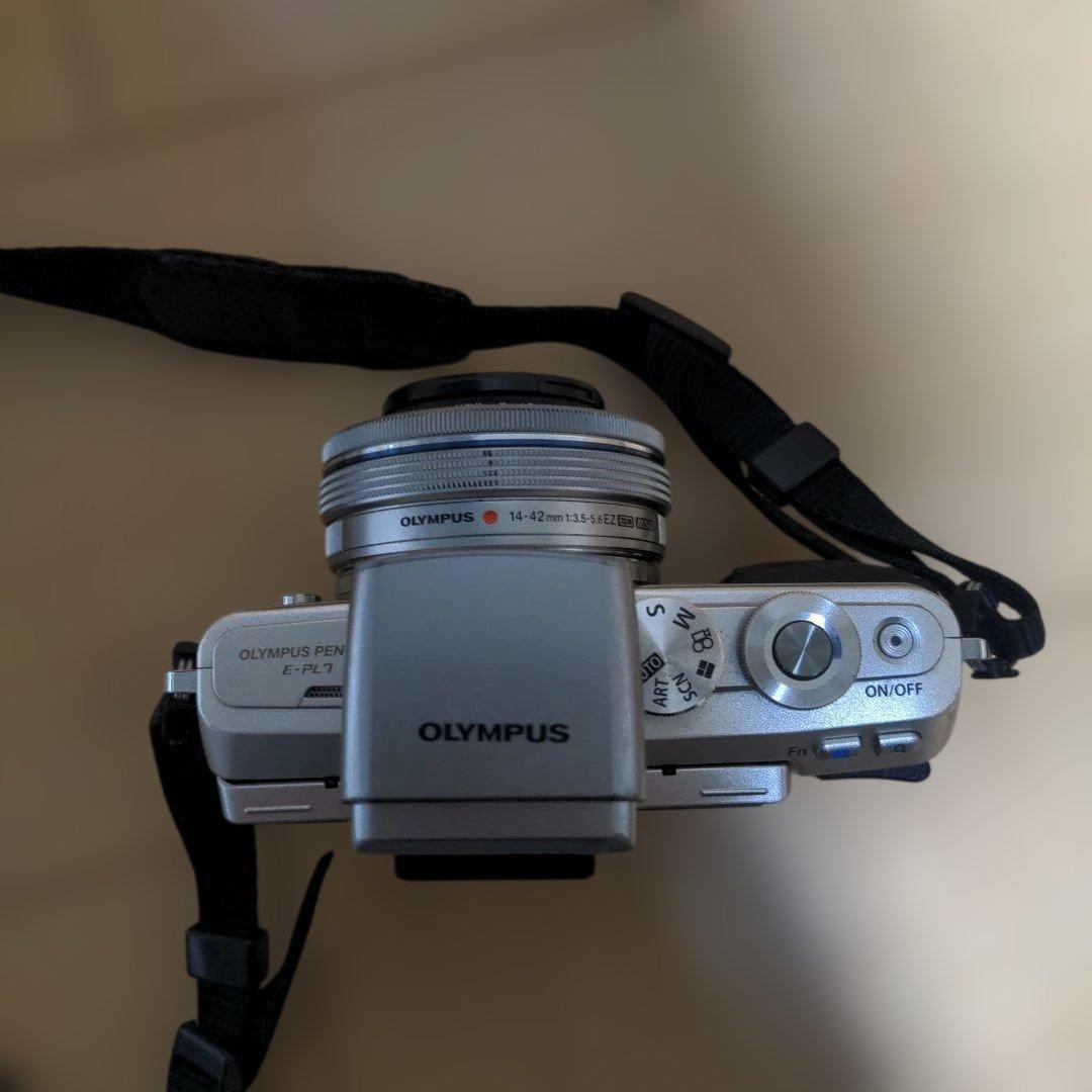 OLYMPUS　PEN Lite E-PL7