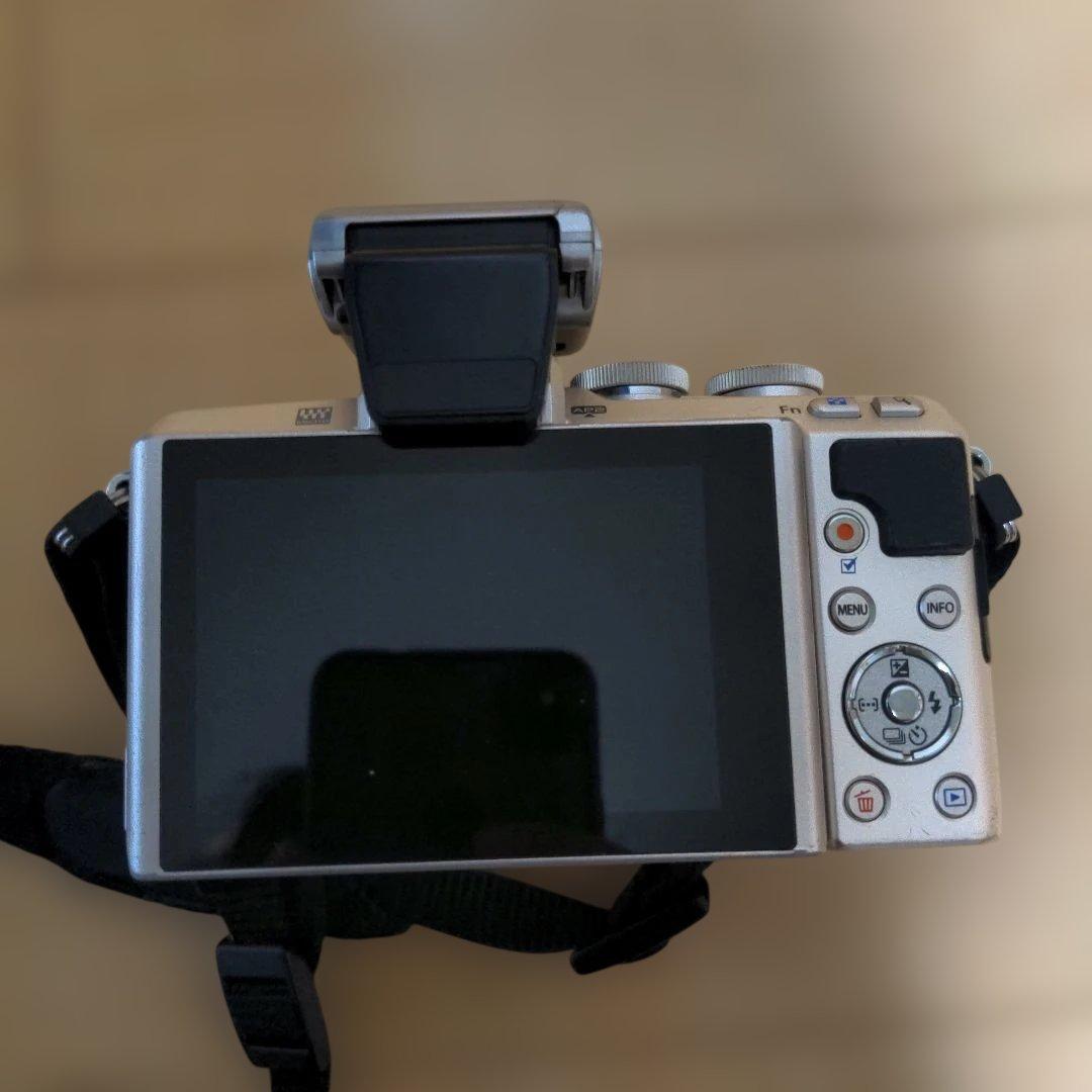 OLYMPUS　PEN Lite E-PL7
