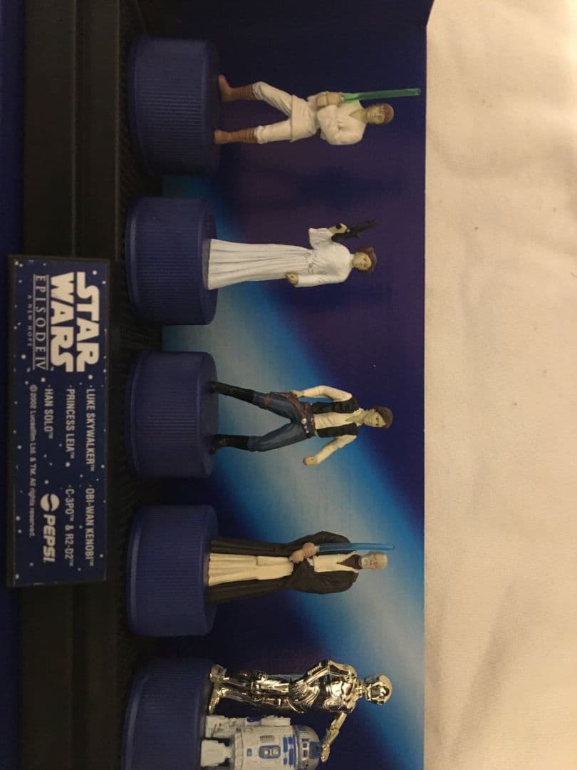 スターウォーズ　ボトルキャップ　セット　台座付き
