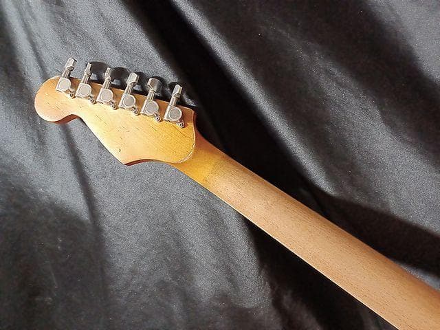 ギター FiestaRed Relic LaquerFinishStratocaster