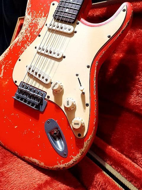 ギター FiestaRed Relic LaquerFinishStratocaster