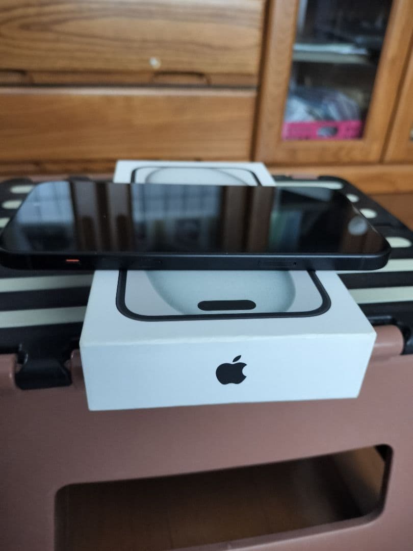 iPhone 15 Plus 128GB ブラック ドコモ版