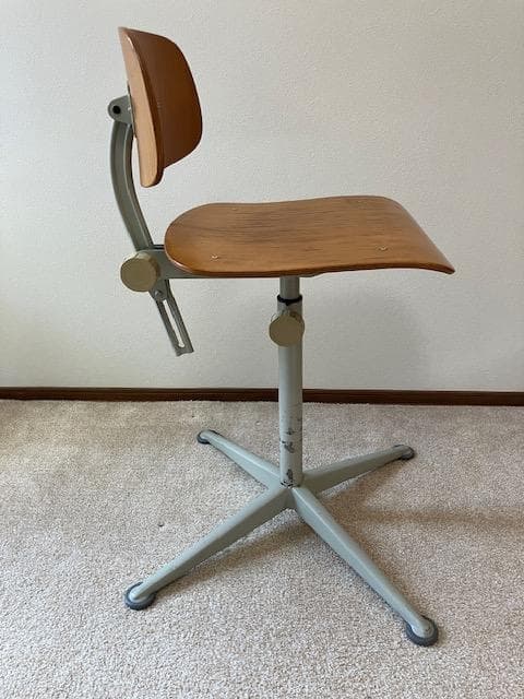 FRISO KRAMER　フリソクラマー　ドラフティングチェア