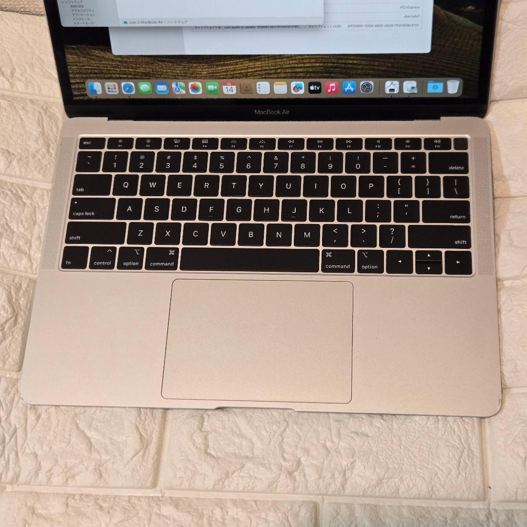 MacBook本体 MacBook Air /8GB/2019/core-i5/256GB