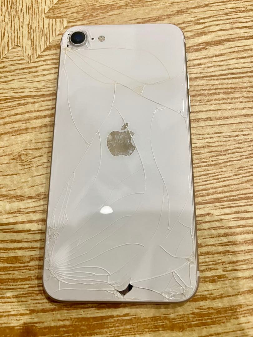 iPhoneSE2 64GB バッテリー82%