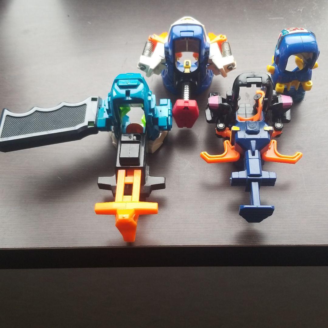 ビーダマン4体セット