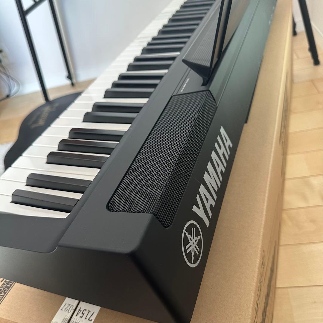 ヤマハ YAMAHA 電子ピアノ P-121B 73鍵盤 ヘッドホンおまけ付き