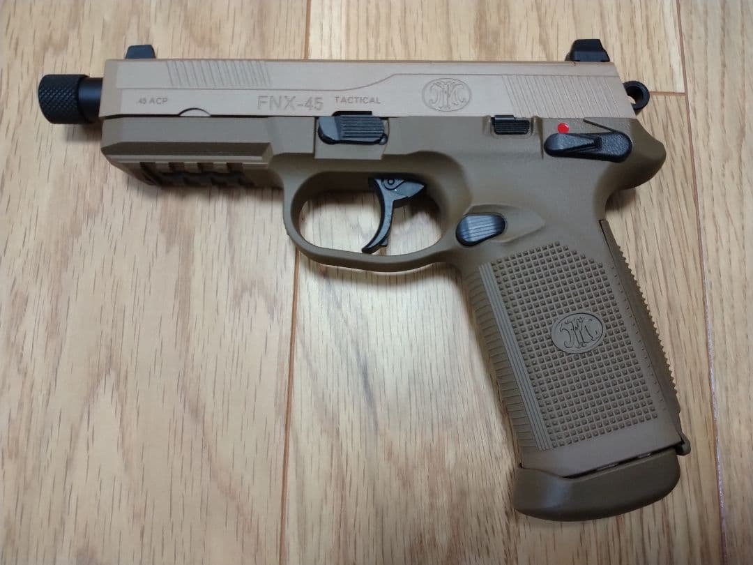 東京マルイ　ガスブローバックガン　FNX-45 TACTICAL(タンカラー)