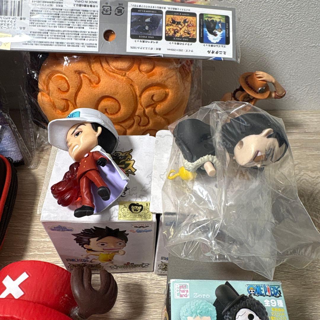 ワンピース　タオル　パスケース　ポーチ　フィギュア　　ストラップ