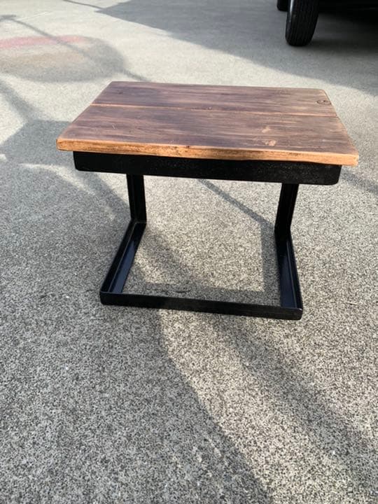 手作りサイドテーブル