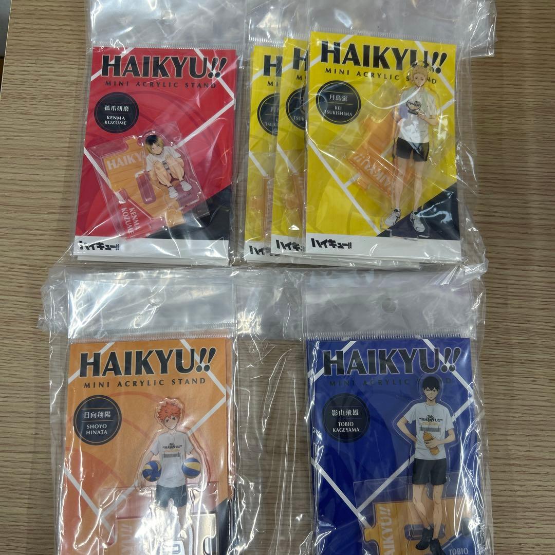 【大量】ハイキュー!! 孤爪・黒尾 幼少期缶バッジ168個 他 まとめ売り
