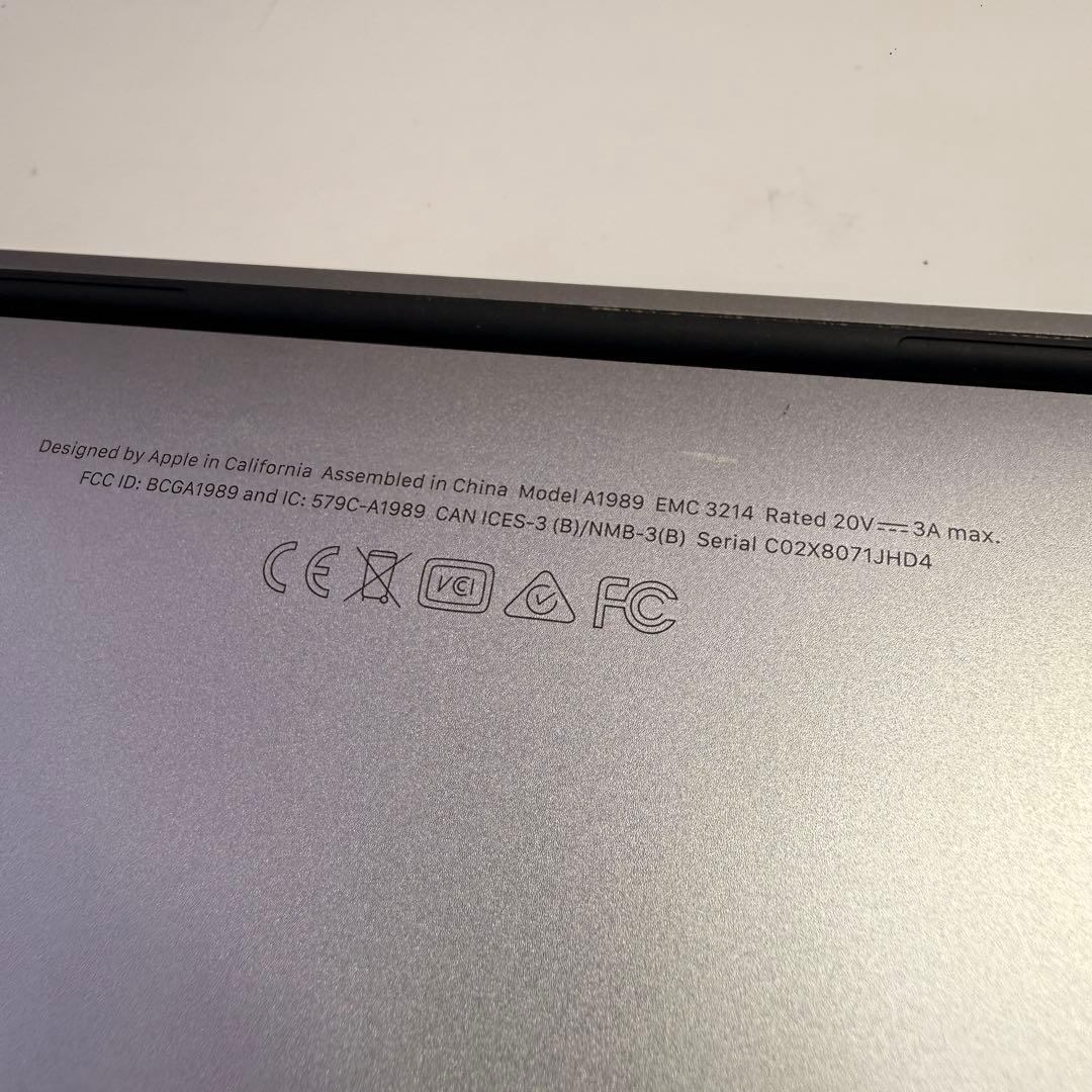 Apple MacBookPro i7搭載16GB/256GB極美品