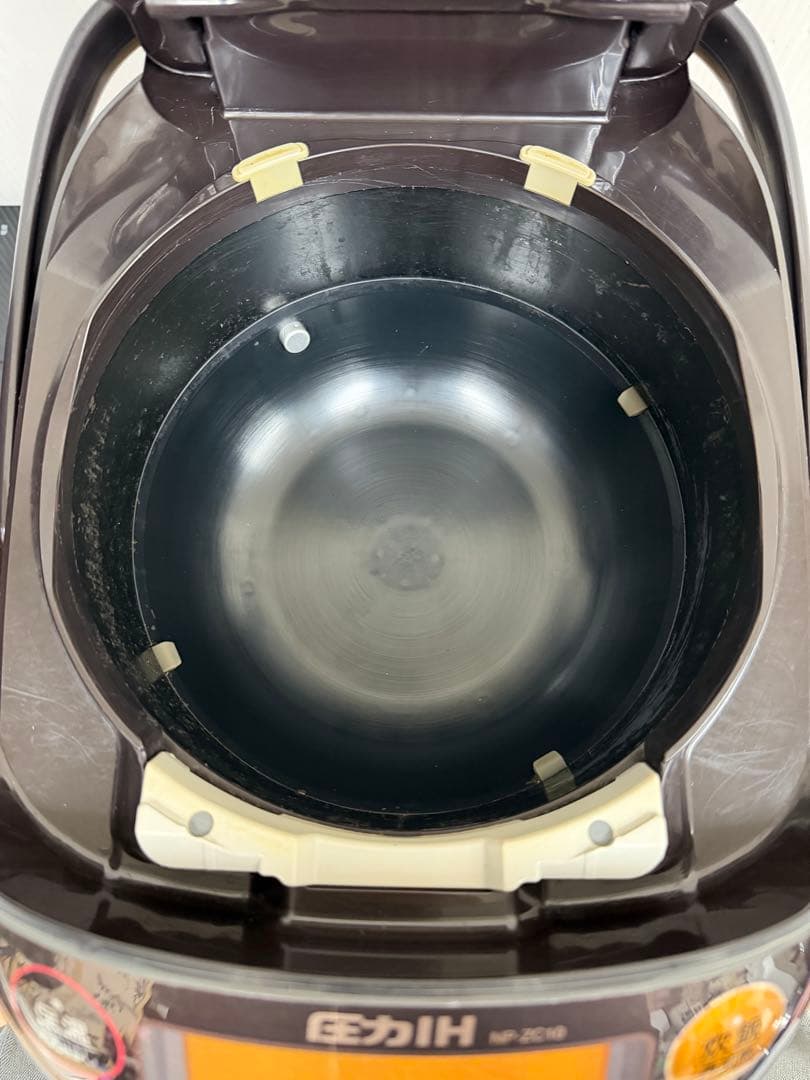 象印 ZOJIRUSHI 圧力IH炊飯器 NP-ZC10 5.5合 1.0L