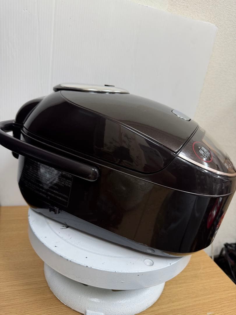 象印 ZOJIRUSHI 圧力IH炊飯器 NP-ZC10 5.5合 1.0L